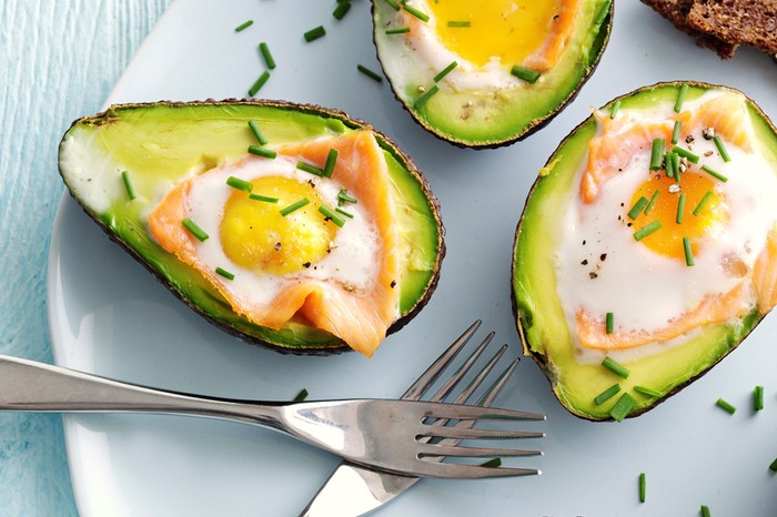 Baked avocado with smoked salmon and egg