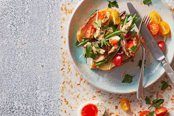 Healthy Jacket Potato Topped with Tuna, Green Beans and Egg